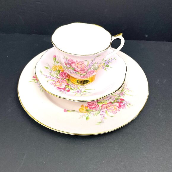 Vintage Imperial Bone China Tea Trio Set Cup, Saucer &Plate Pink Floral, England - Picture 1 of 14